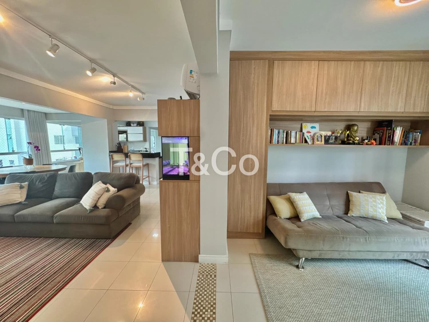Apartamento À Venda Com 4 Dormitórios No Centro Em Balneário Camboriú — foto 2