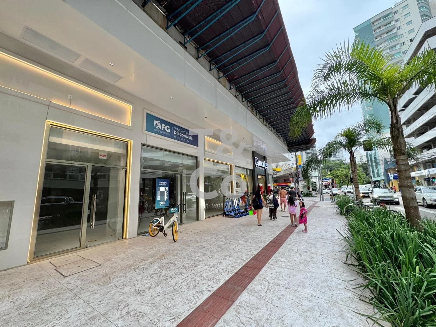 Salão Comercial Para Locação Ou Venda No Sapphire Tower Em Balneário Camboriú — foto 2