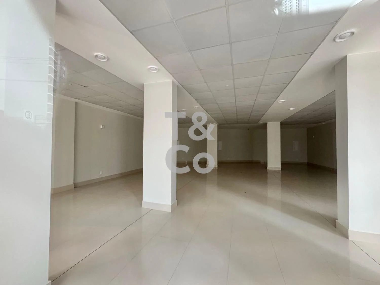 Salão Comercial Para Locação Ou Venda No Sapphire Tower Em Balneário Camboriú — foto 3