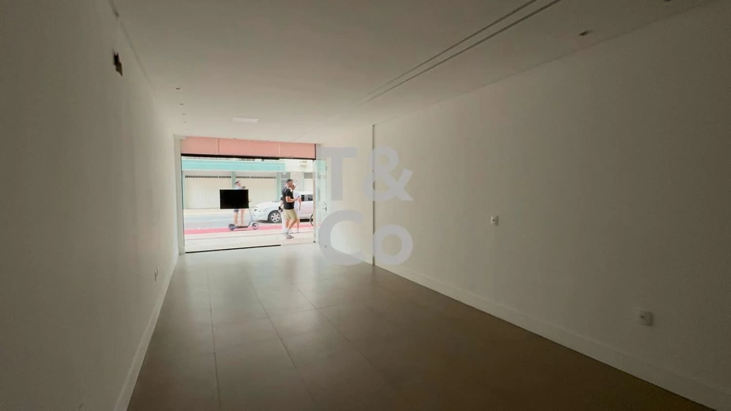 Sala Comercial Para Alugar No Centro Em Balneário Camboriú — foto 3