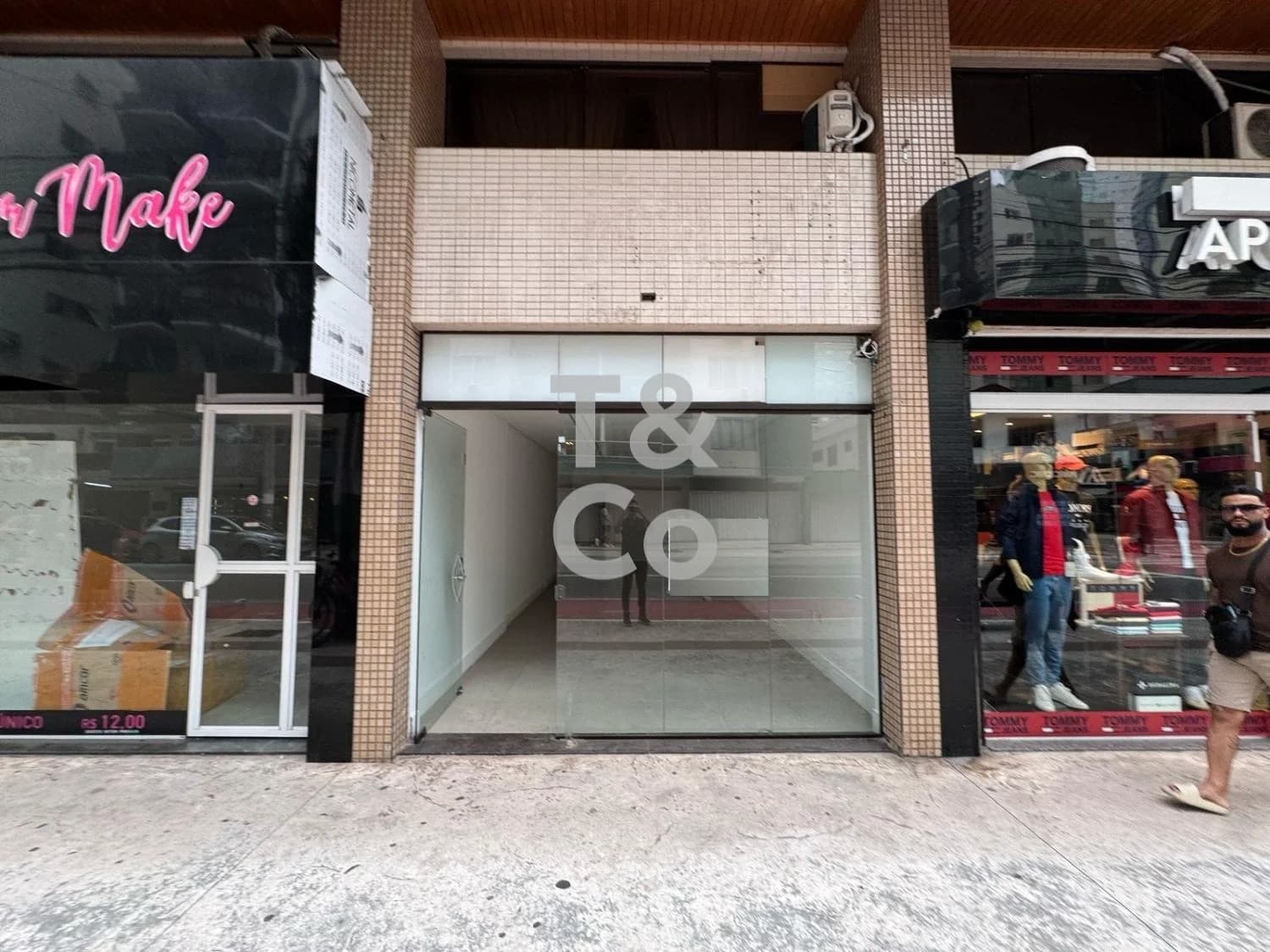 Sala Comercial Para Alugar No Centro Em Balneário Camboriú — foto 4