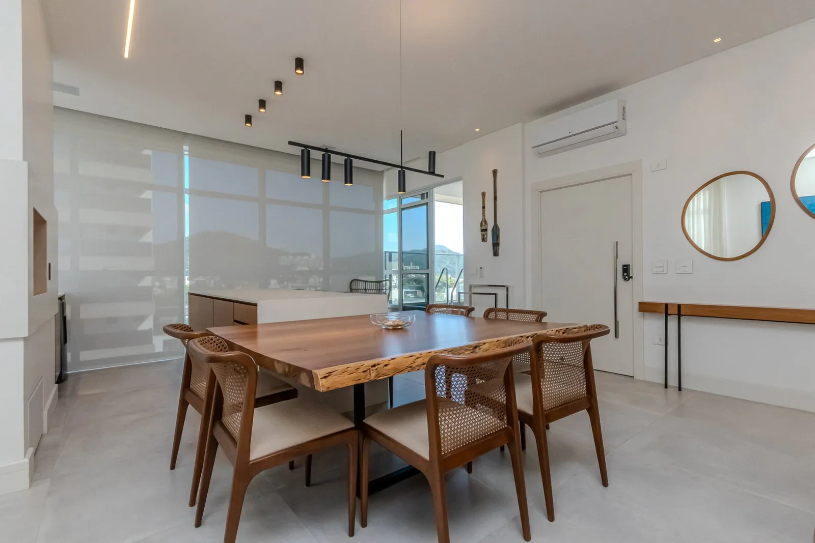 Apartamento de Alto Padrão Na Quadra Mar da Praia Brava — foto 4