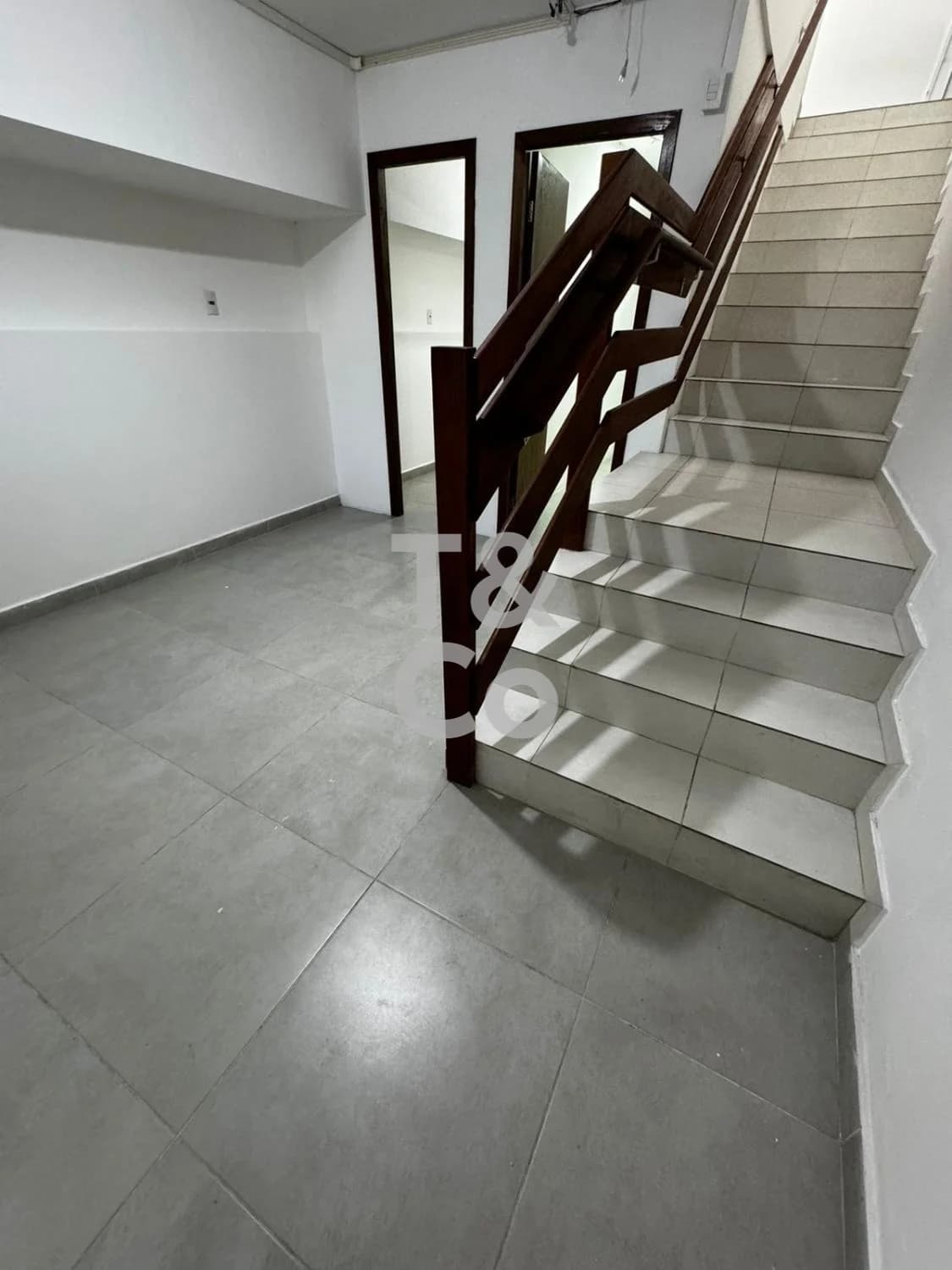Sala Comercial Para Alugar Com 2 Dormitórios No Ariribá Em Balneário Camboriú — foto 4