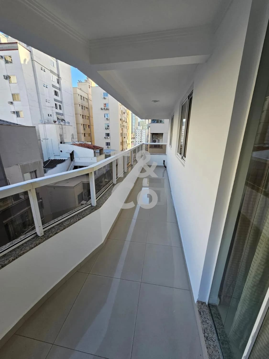 Apartamento À Venda Com 3 Dormitórios No Centro Em Balneário Camboriú — foto 3