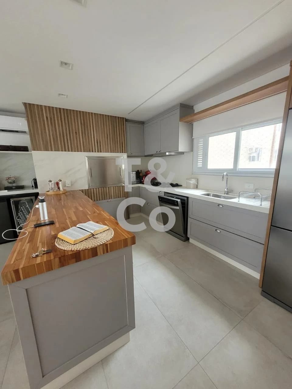 Apartamento À Venda Com 3 Dormitórios No Centro Em Balneário Camboriú — foto 4