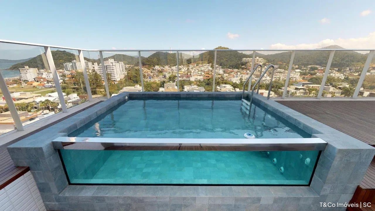 Apartamento de Alto Padrão Na Quadra Mar da Praia Brava